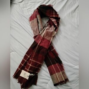 NWT G.H. Bass & Co. Plaid Scarf Women's
